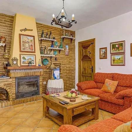 Mit Privatpool Fuer 6 Personen Ca 140 Qm In Nerja, Andalusien Costa Del Sol Nerja